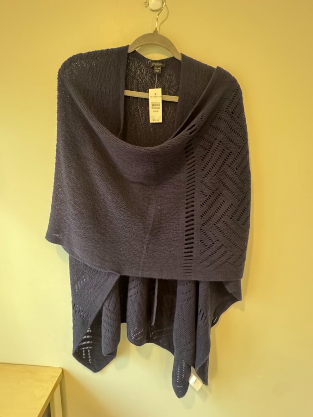 Ann Taylor Knit Shawl Wrap – Open Front Layering Piece – One Size 🔥